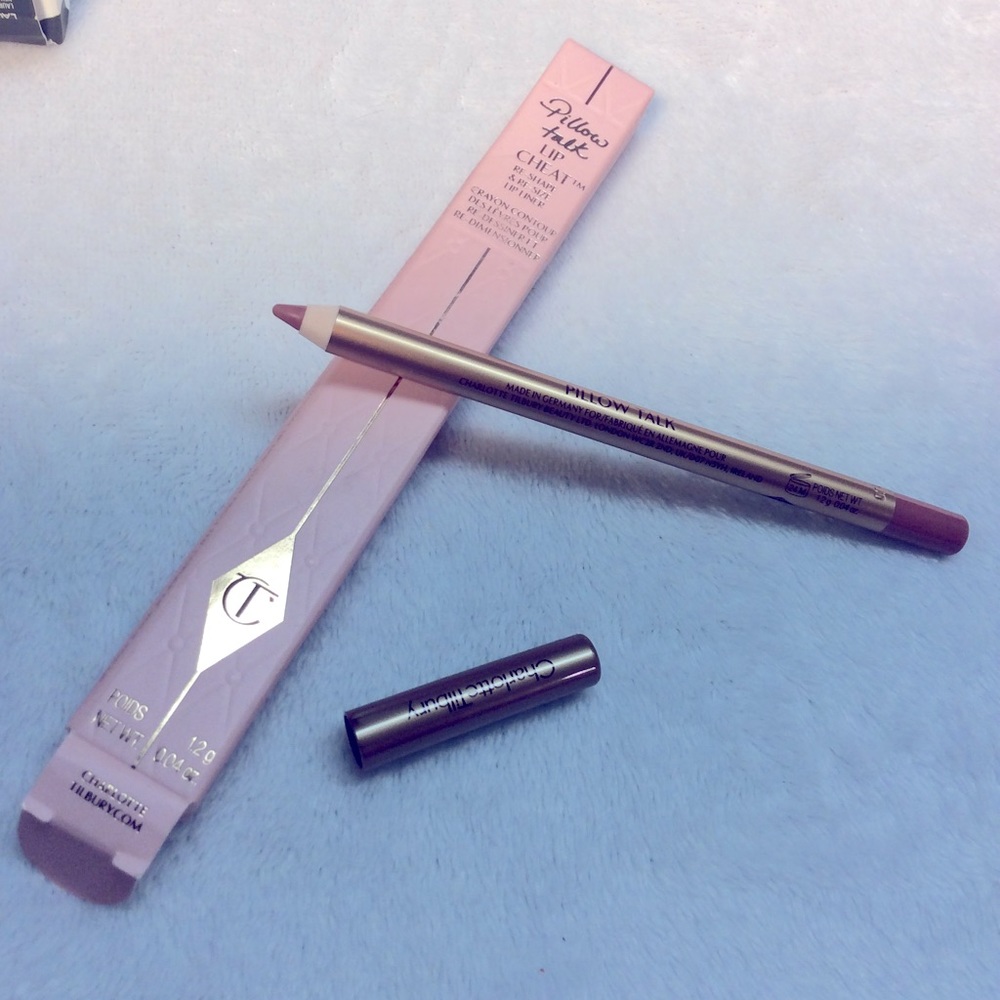 Charlotte tilbury lip liner pillow talk